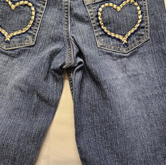 Faded Glory Girls Blue Denim Bermuda Shorts With Heart Design on Back Size 7 - Picture 4 of 13
